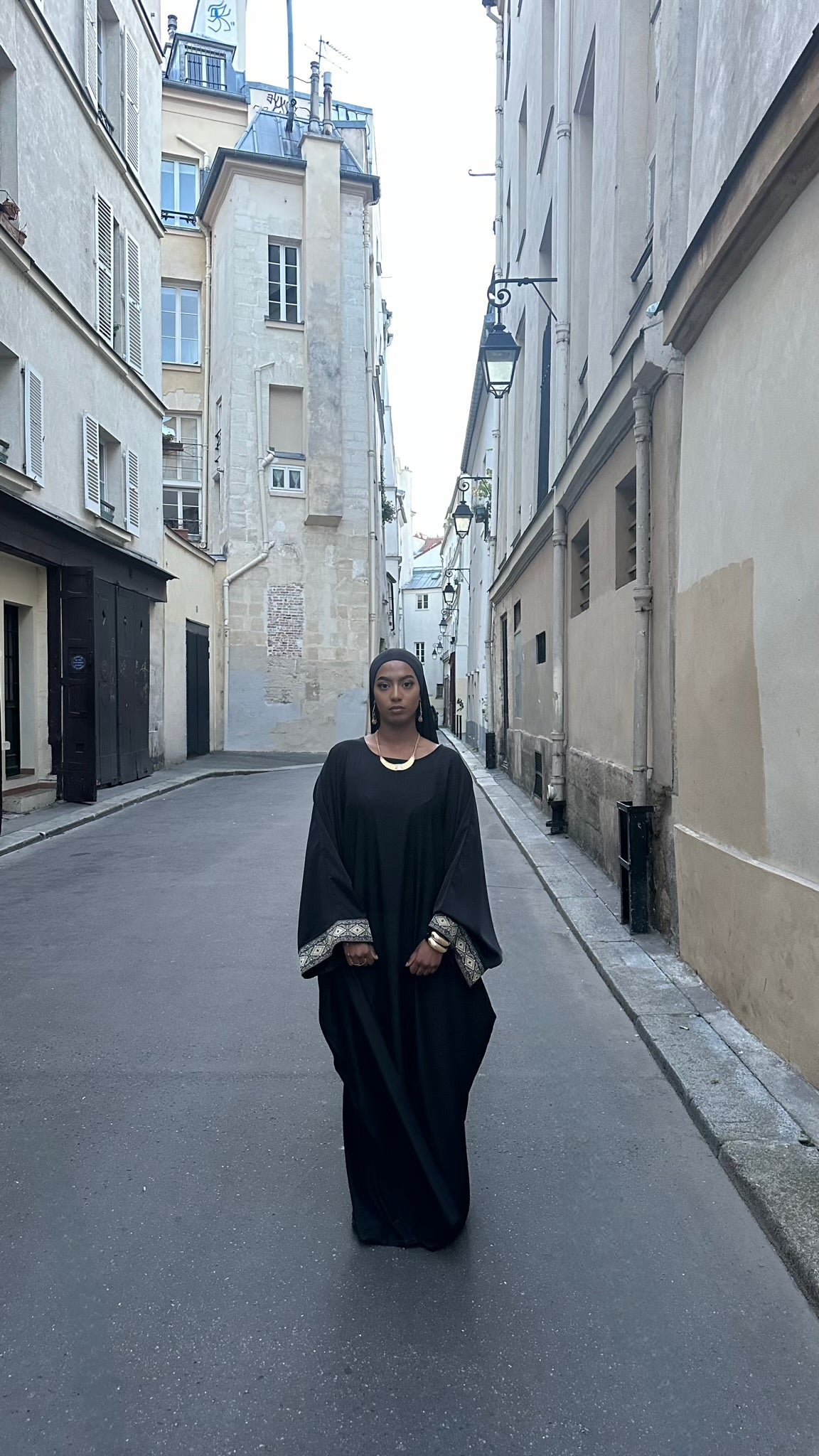 Abaya saoudienne Tokyo à sfifa marocaine – Alsamnt