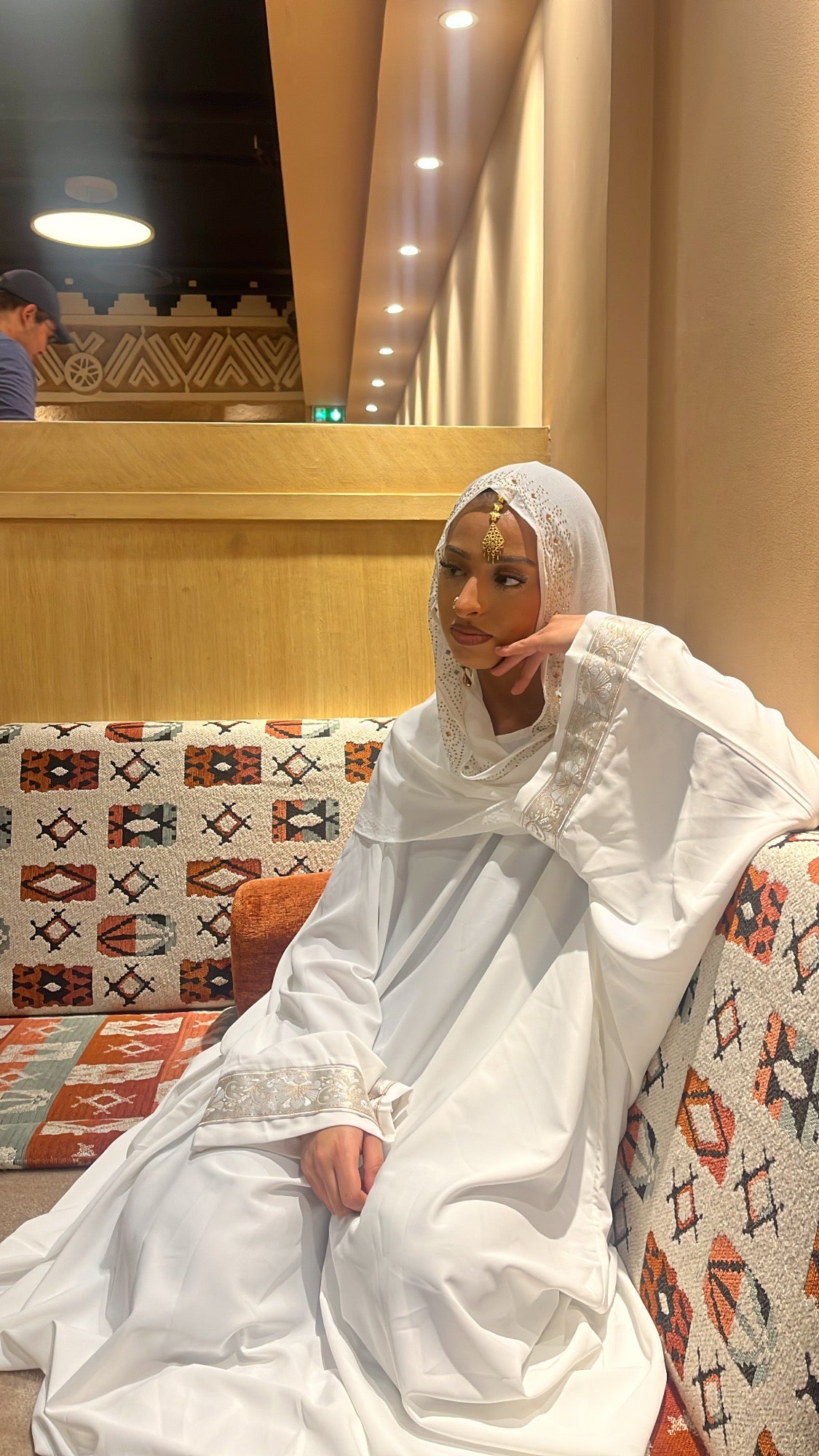 Abaya saoudienne Tasmiha pour événements – Alsamnt – vue 5