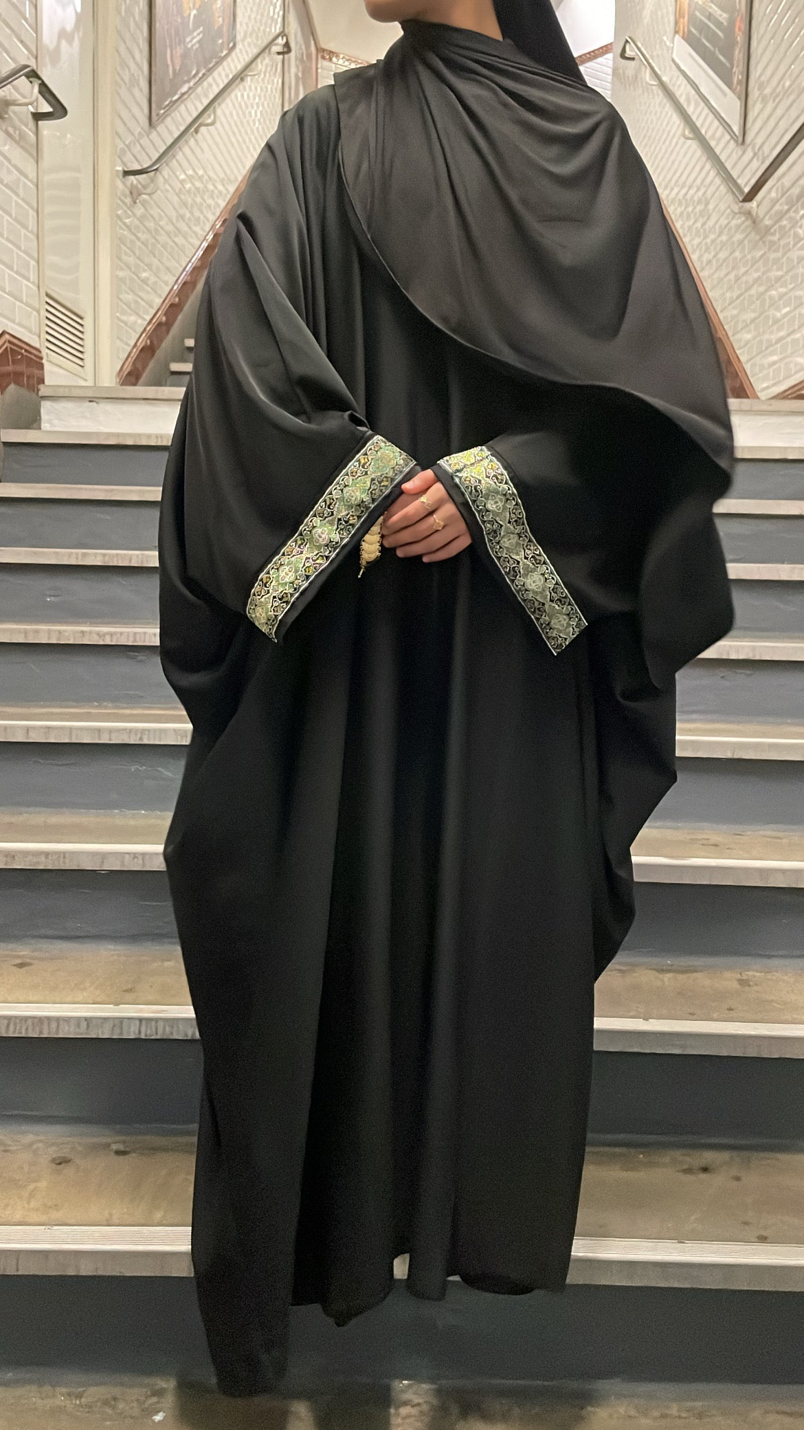 Abaya saoudienne Dacca à sfifa marocaine – Alsamnt – vue 5