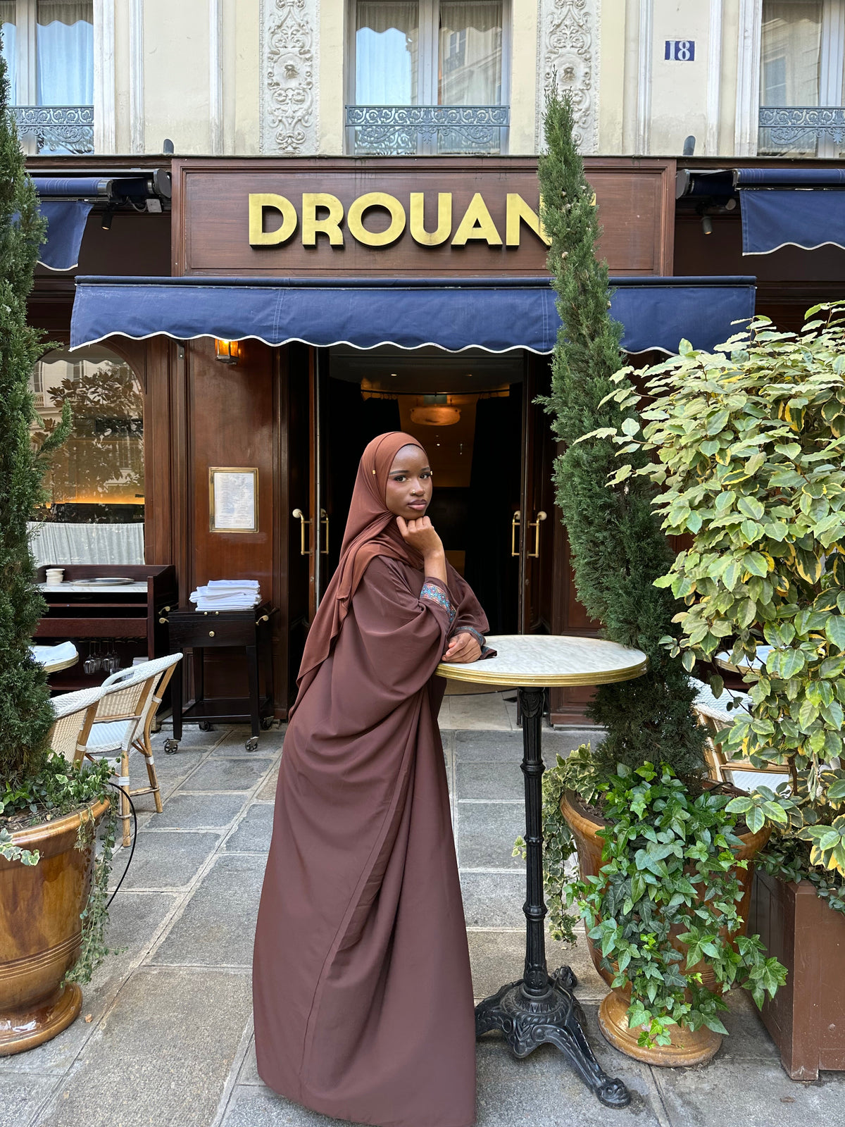 Abaya saoudienne Fanta à sfifa marocaine – Alsamnt – vue 3