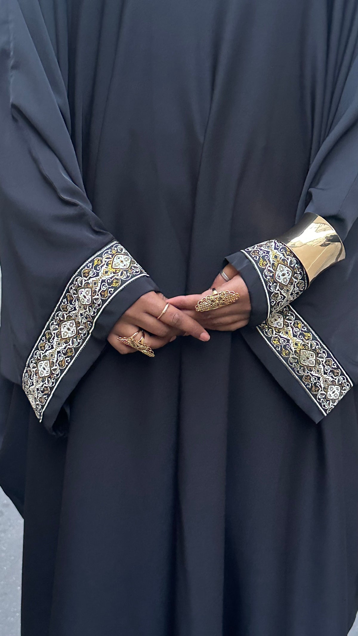 Abaya saoudienne Rome à sfifa marocaine – Alsamnt – vue 2